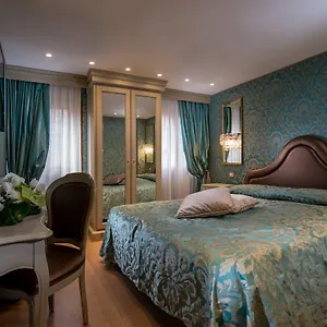 Ca' Marinella 3* Venice